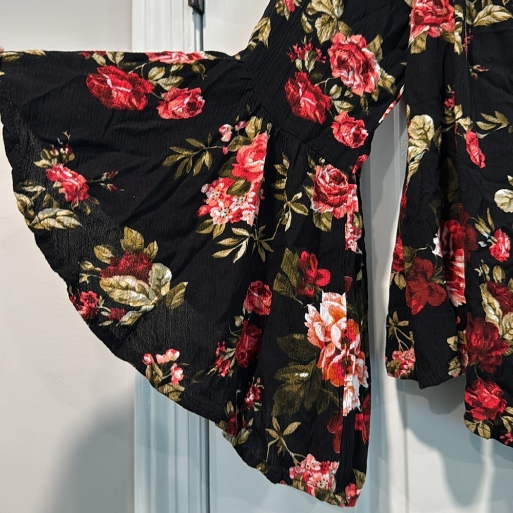 🔵 Ambiance Floral Off-Shoulder Black Top Size XL - Picture 2 of 5